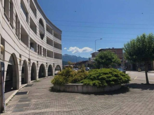 Locale Commerciale in vendita a Ponte nelle Alpi, Ponte Nelle Alpi