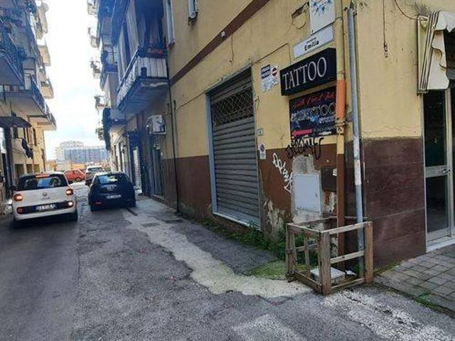 Locale Commerciale in vendita a Pontecagnano
