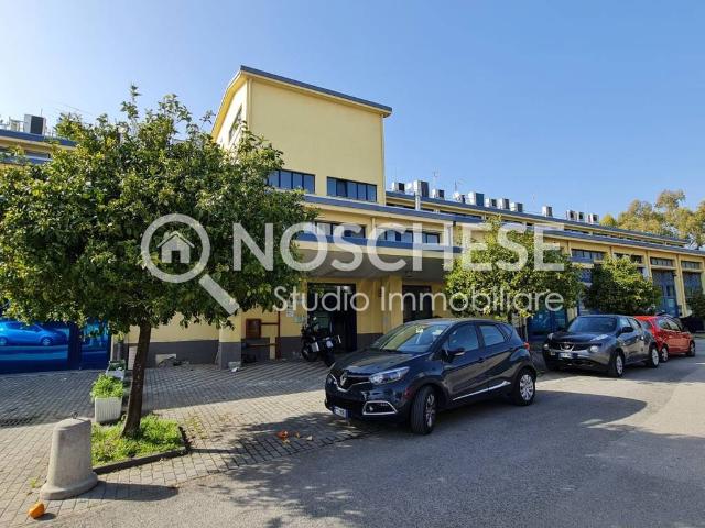 Locale Commerciale in vendita a Pontecagnano