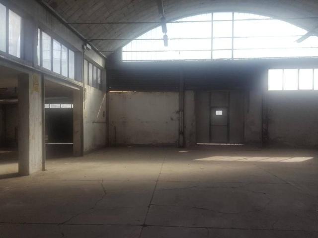 Locale Commerciale in vendita a Pietroconti, Pontedera