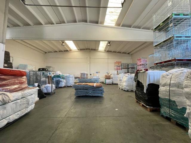 Locale Commerciale in vendita a Pontenure, Reggio Emilia
