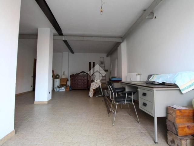 Locale Commerciale in vendita a Ponteranica, Lombardia