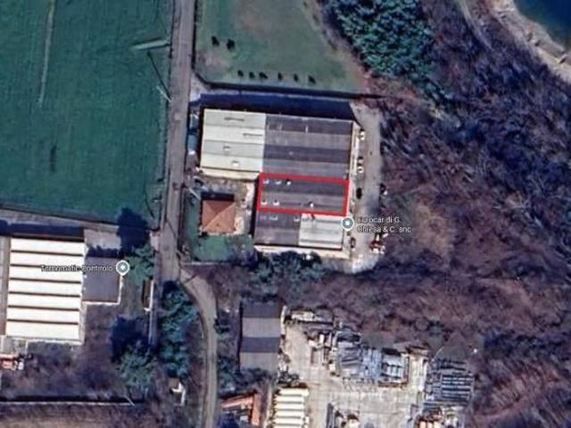 Locale Commerciale in vendita a Pontirolo Nuovo, Lombardia