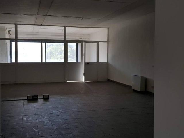 Locale Commerciale in vendita a Rughi, Porcari