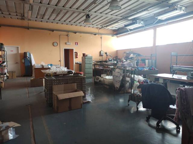 Locale Commerciale in vendita a Rughi, Porcari