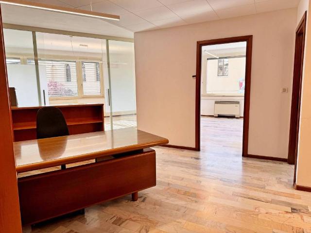 Locale Commerciale in vendita a San Giorgio, Pordenone