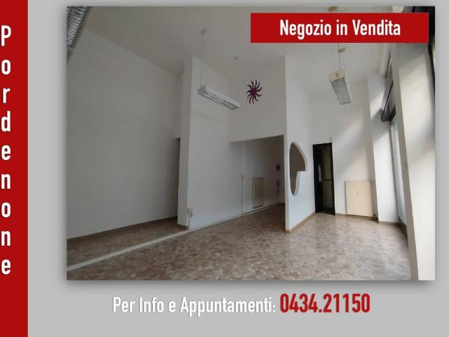 Locale Commerciale in vendita a Pordenone, Friuli-Venezia Giulia