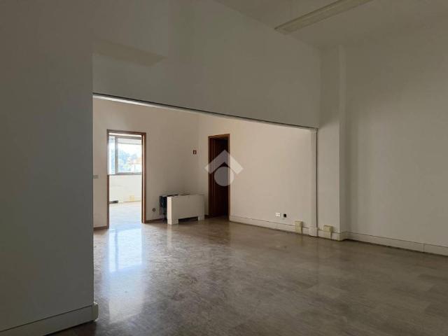 Locale Commerciale in vendita a Rorai Grande, Pordenone