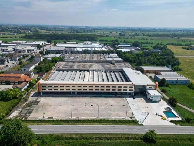 Locale Commerciale in vendita a Porto Mantovano, Lombardia