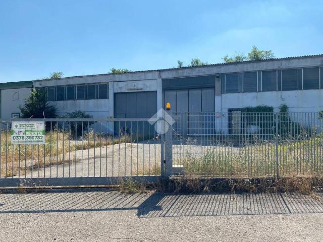 Locale Commerciale in vendita a Goito, Lombardia