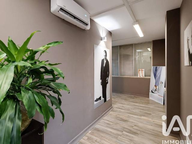 Locale Commerciale in vendita a Marina Picena, Marche