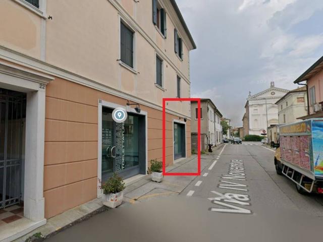 Locale Commerciale in vendita a Porto Viro, Veneto