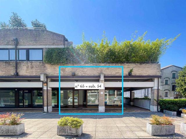 Locale Commerciale in vendita a Confine, Portogruaro