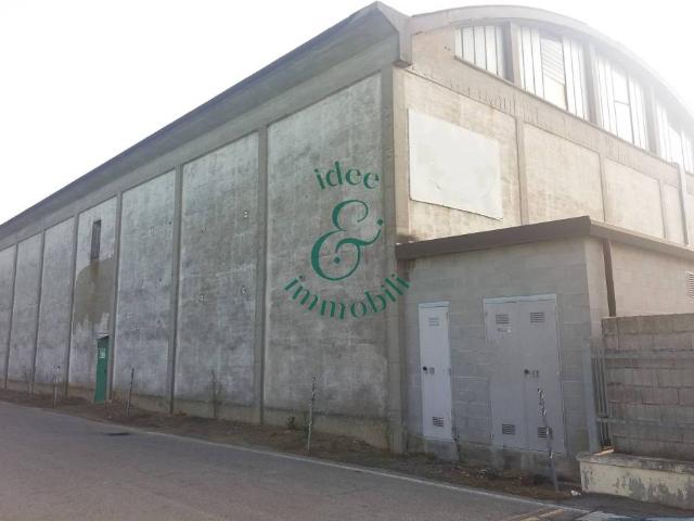 Locale Commerciale in vendita a Portomaggiore, Reggio Emilia