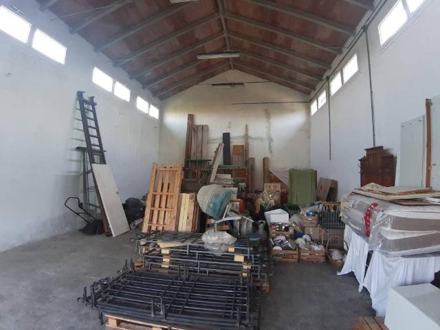 Locale Commerciale in vendita a Portomaggiore, Reggio Emilia