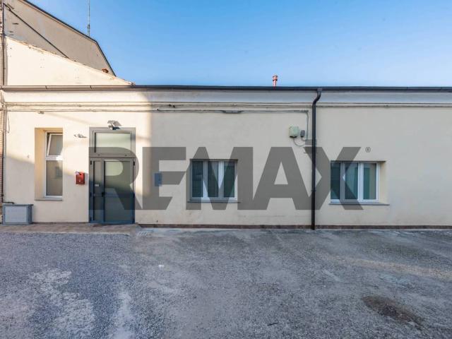 Locale Commerciale in vendita a Portomaggiore, Reggio Emilia