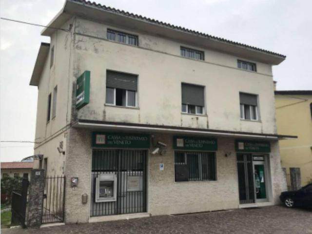 Locale Commerciale in vendita a Pieve del Grappa, Possagno