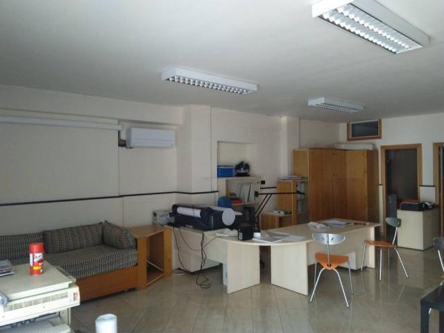 Locale Commerciale in vendita a Verderuolo, Potenza