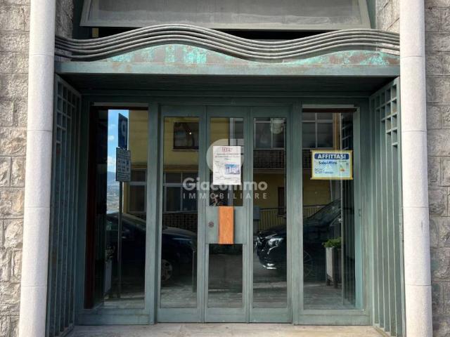Locale Commerciale in vendita a Montereale, Potenza