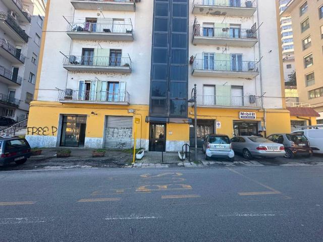 Locale Commerciale in vendita a Santa Maria, Potenza