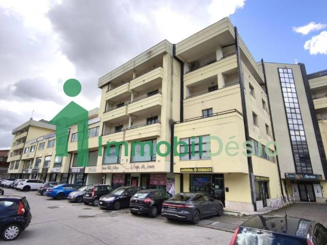 Locale Commerciale in vendita a Gallitello, Potenza