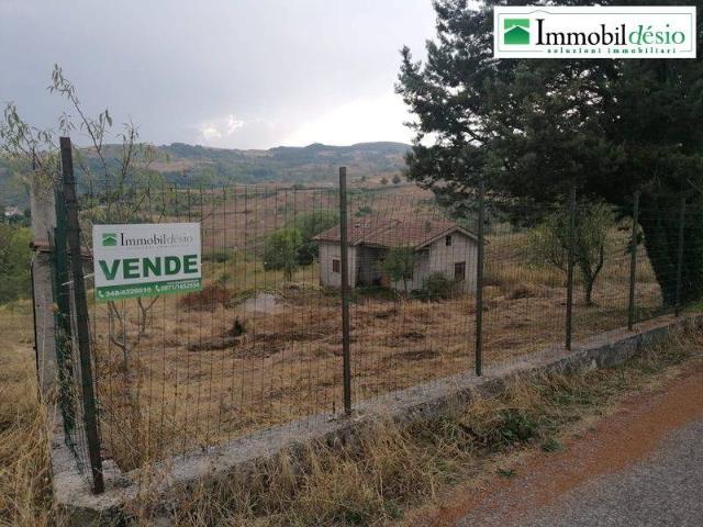 Locale Commerciale in vendita a Potenza, Basilicata