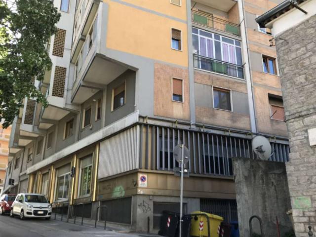 Locale Commerciale in vendita a Santa Maria, Potenza