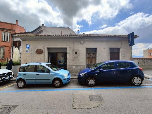 Locale Commerciale in vendita a Santa Croce, Potenza