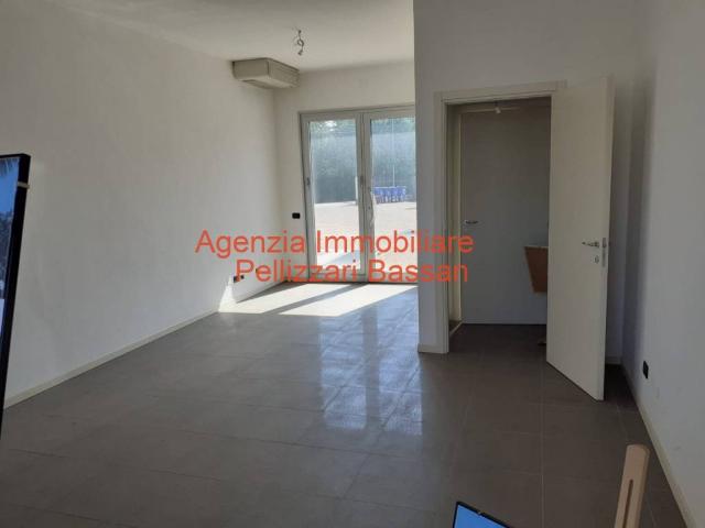 Locale Commerciale in vendita a Camalò, Povegliano