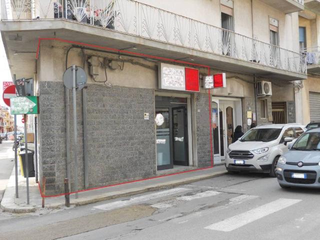 Locale Commerciale in vendita a Pozzallo, Sicilia