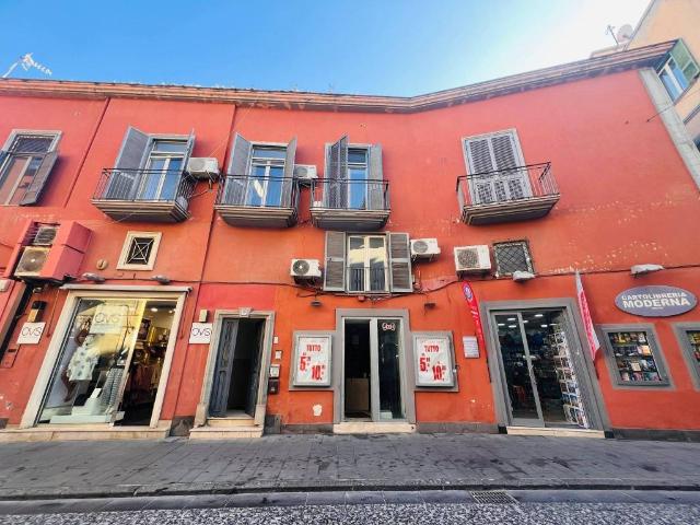 Locale Commerciale in vendita a Rione Ortodonico, Pozzuoli