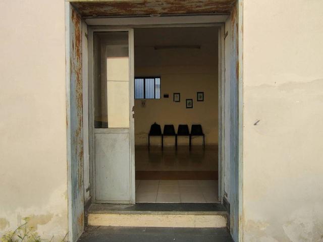 Locale Commerciale in vendita a Toiano, Pozzuoli