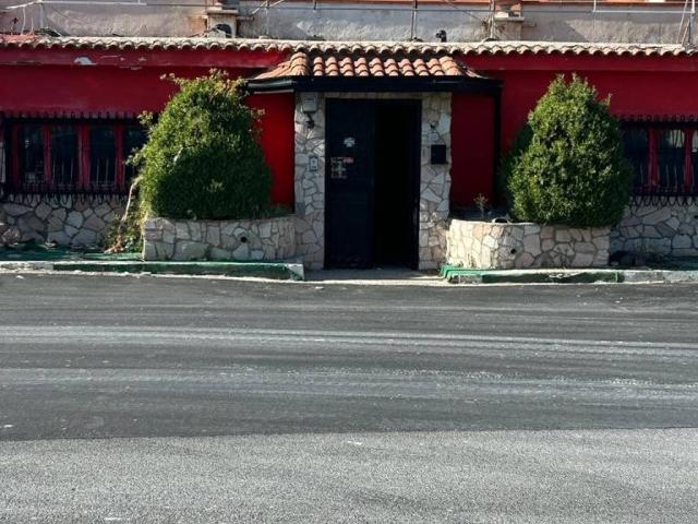 Locale Commerciale in vendita a Castagnaro, Pozzuoli