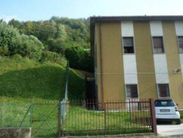 Locale Commerciale in vendita a Cornale, Pradalunga