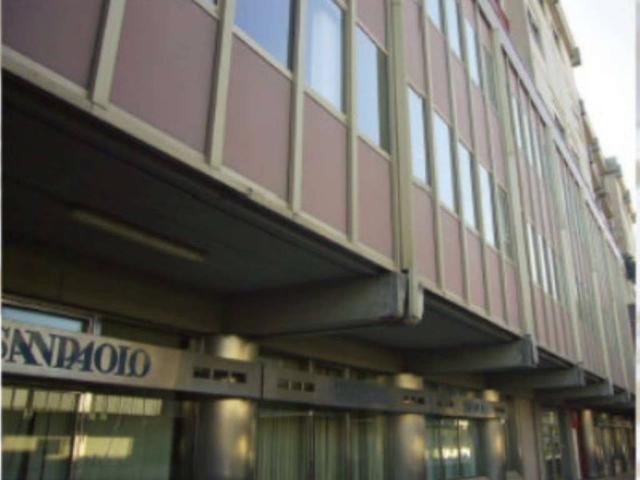 Locale Commerciale in vendita a Quadrante Europa - Stazione, Prato