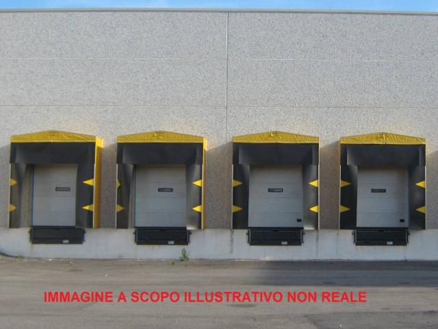 Locale Commerciale in vendita a Mezzana, Prato