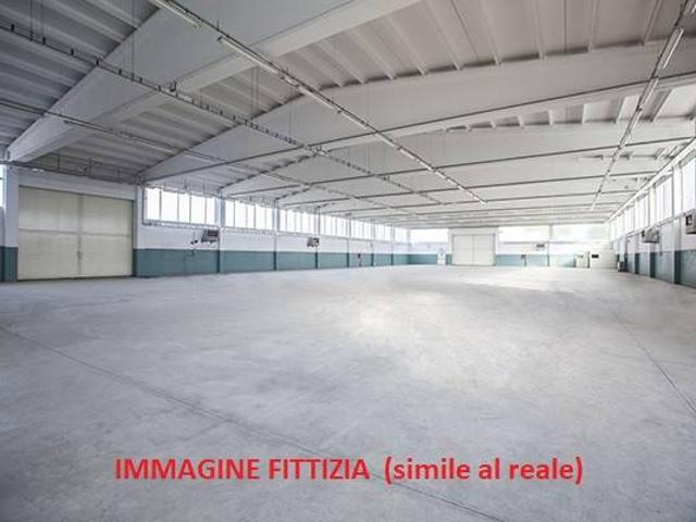 Locale Commerciale in vendita a Mezzana, Prato