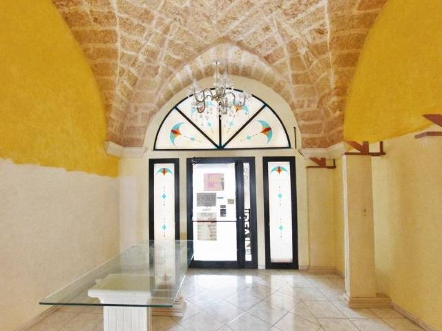 Locale Commerciale in vendita a Presicce, Puglia