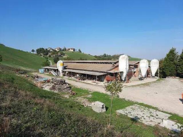 Locale Commerciale in vendita a Unione dei comuni del Distretto Ceramico, Prignano Sulla Secchia