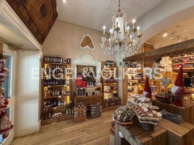 Locale Commerciale in vendita a Comunità di Primiero, San Martino Di Castrozza