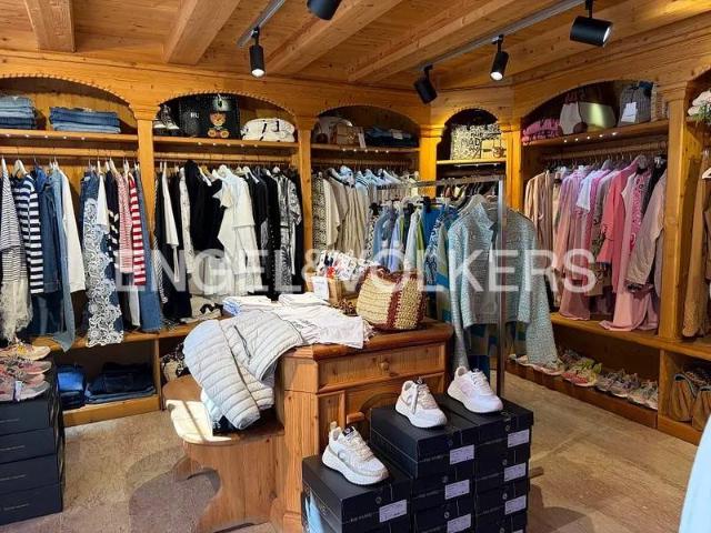 Locale Commerciale in vendita a Comunità di Primiero, San Martino Di Castrozza