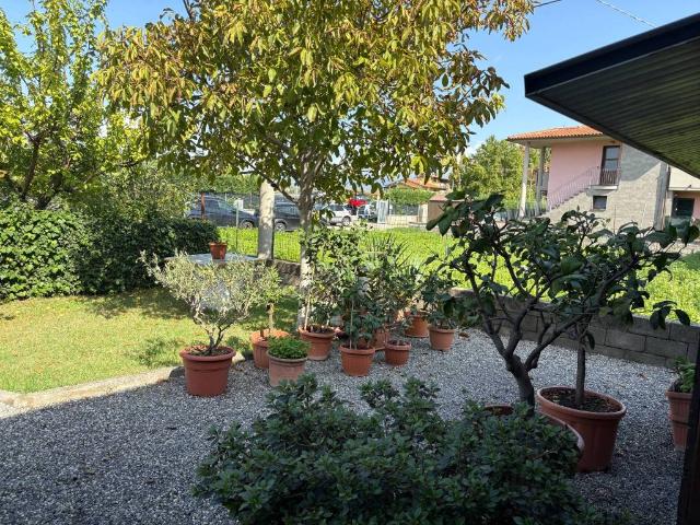 Locale Commerciale in vendita a Vignole, Quarrata