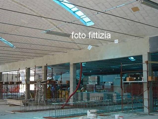Locale Commerciale in vendita a Quarrata, Toscana