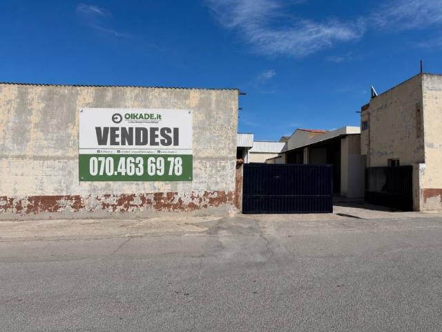 Locale Commerciale in vendita a Quartu Sant'elena, Sardigna/Sardegna