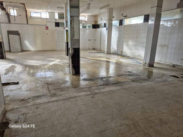 Locale Commerciale in vendita a Is Arenas, Quartu Sant'elena