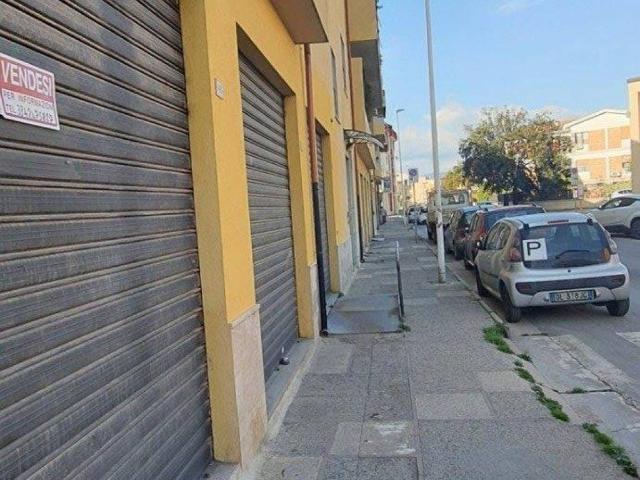 Locale Commerciale in vendita a Is Arenas, Quartu Sant'elena