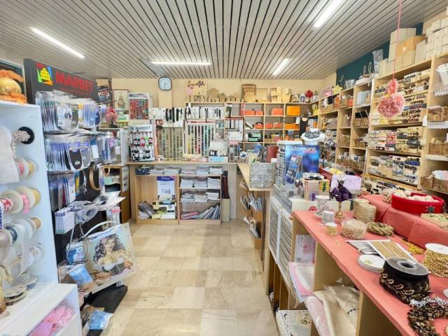 Locale Commerciale in vendita a Sant'Antonio, Quartu Sant'elena