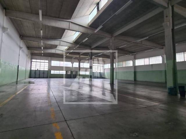 Locale Commerciale in vendita a Colline Matildiche, Re