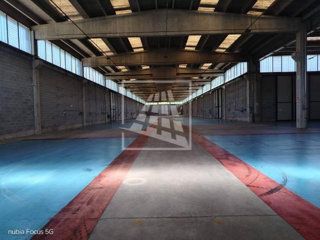 Locale Commerciale in vendita a Colline Matildiche, Re