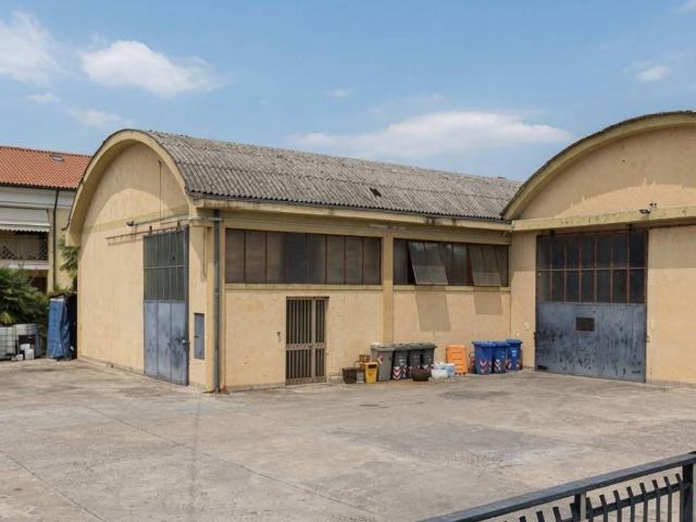 Locale Commerciale in vendita a Zecchina, Quinto Di Treviso